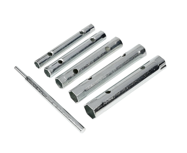 6-delige pijpsleutelset: Staal, maten 8-17 mm, voor auto- en fietswerk.