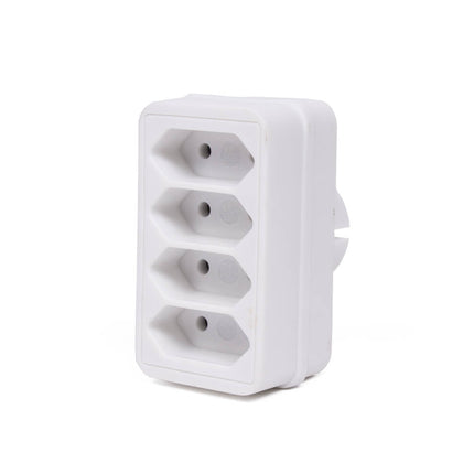 Stecker Quattro 10A 250V, 2300W - Ideal für Zuhause und Büro.