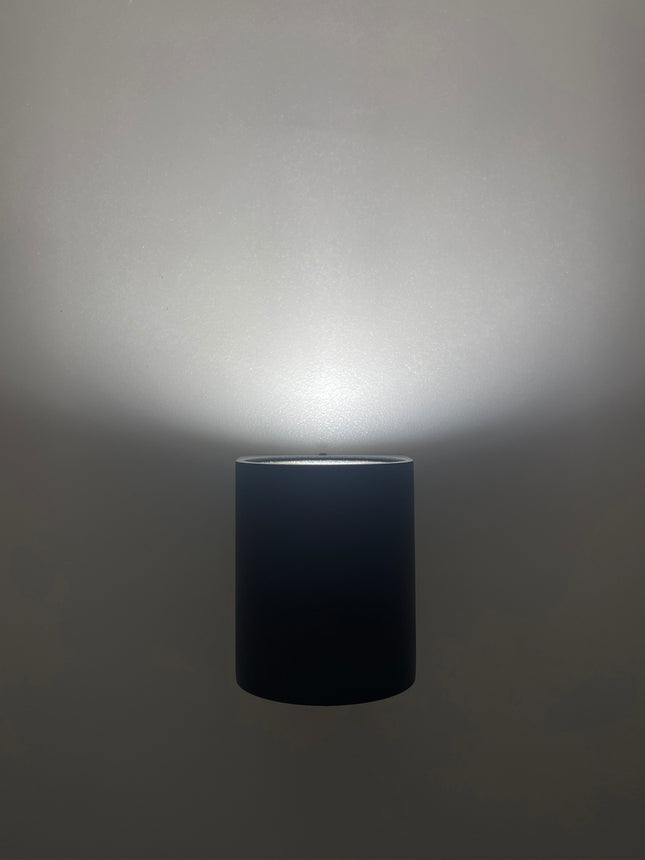 Wandlamp rond IP65 – Fitting GU10, Waterdicht IP65, Snoer lengte 30 cm, Kleur zwart